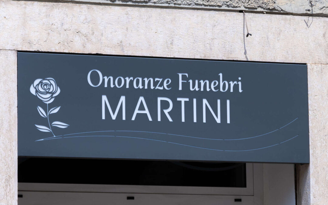 Insegna Onoranze Funebri Martini